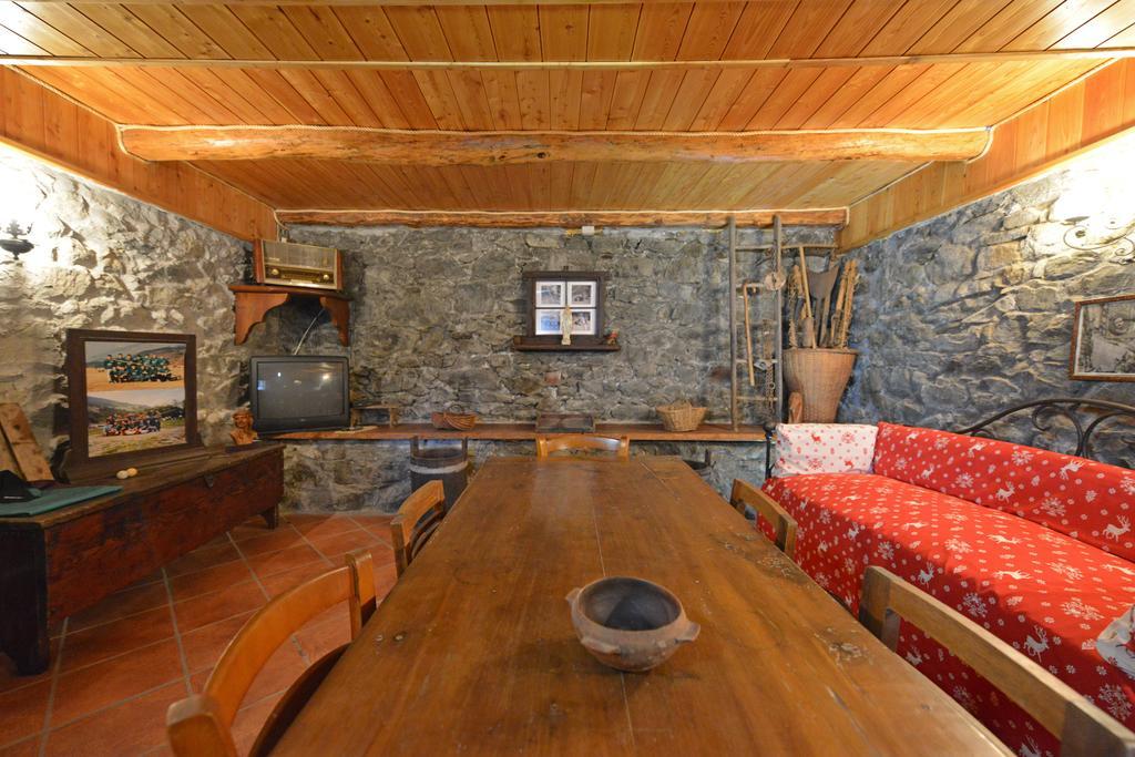 Maison Lazier Chatillon Bagian luar foto